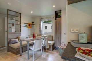 Cottage 67p 3Bdrms - 8