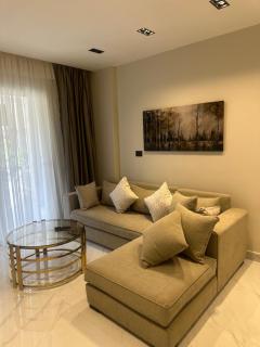 Hotel apartment ground floor with private garden - 4