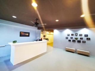 OYO 89398 Doorbellz - 6