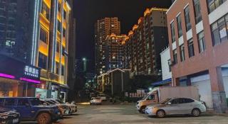 Lavande Hotel Nujiangzhou - 0