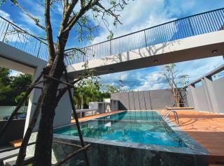 Seree Grand Resort - 7