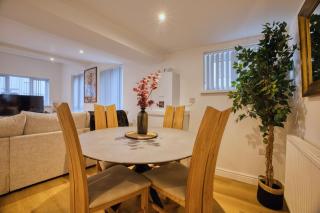 Contractor Stay Sleeps 4 - Large Living Space - Parking - Bridgwater - 6
