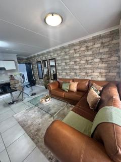 The lagoon retreat - 8