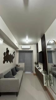 Condotel 1BR w balcony at MOA SMDC Shore3 T1 - 0