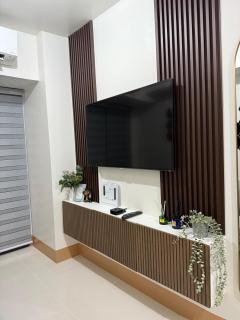Condotel 1BR w balcony at MOA SMDC Shore3 T1 - 5