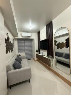 Condotel 1BR w balcony at MOA SMDC Shore3 T1 - 6