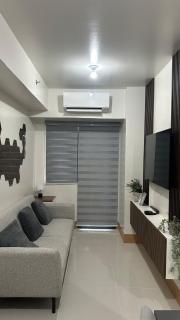 Condotel 1BR w balcony at MOA SMDC Shore3 T1 - 2