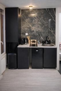 Charming Cozy Studio in Saint-Denis-Stade de France - 2