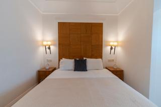 Three-Bedroom Family Suite in Managed Aparthotel - Balcony & Elevator near Taksim Square - 7