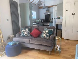 The Tack Room pet friendly boutique apartment - 1