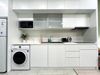 Апарт-отель Urban Luxe Nest one B Sky-High Luxury - 2