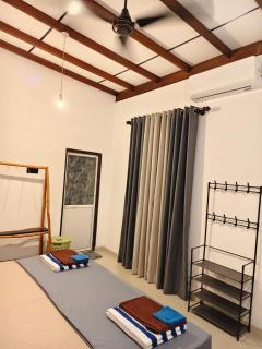 bluemoonhiriketiya - 1