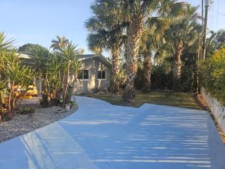 Walk to Downtown Cape Coral - 3