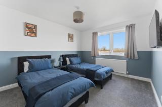 Comfy 3 Bed House - 3