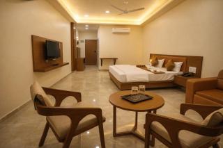 StayGuru The Canyon Inn - 9