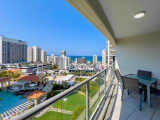 Level 12 Ocean-View Apartment with Balcony & Pool - 6
