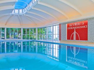 Level 12 Ocean-View Apartment with Balcony & Pool - 1