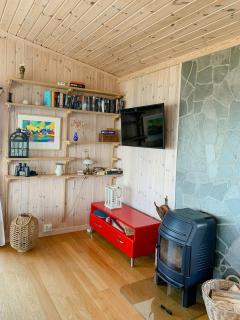 Maritime-Style Cabin Among The Torgaut Islands - 5