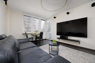Cozy Apartment for 2 People Near the Palace of Culture and Science in Warsaw by Noclegi Renters - 4