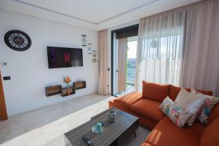 Neon Terrace in 12th Floor CFC Casablanca - 5