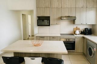 AeroLuxe Boksburg 3 Bedroom Apartment - 0