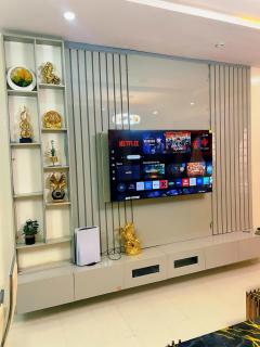 Luxury 3BR Apartment with pool access & gym center - 0