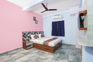 FabHotel Golden Suites Near Puri Beach - 2