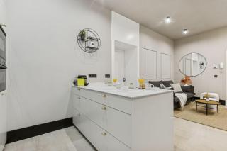Chic 2BR Apartment in the Heart of Conde Duque Central Madrid - 5