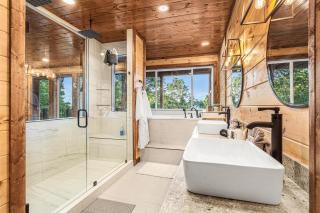 Hot Tub Cabin in Gatlinburg - Smoky Mountain Views - 7