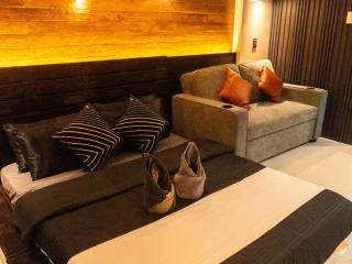 Woodvale at Alpine Villas, Crosswinds Tagaytay - 3