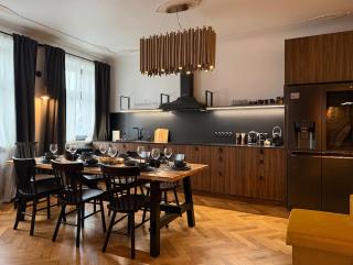 Grande Luxury Modern 3BR for 8 with Parking & Lift - 4