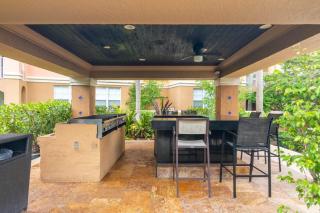 The Yacht Club at Aventura Miami 9505 - 9