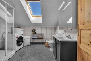 Apartment with sea views,veranda, and free parking - 6