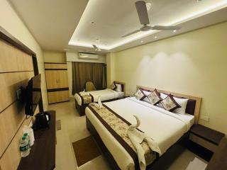 Hotel Pragati Palace - 4