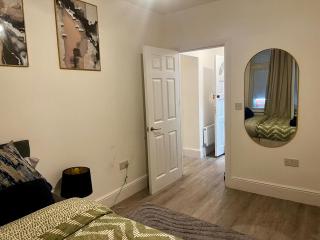 Cozy Apartment at Selsdon Rd - 1