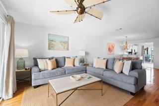 Navarre a Dull Moment - 3