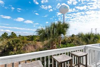 Navarre a Dull Moment - 1
