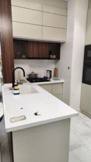 Modern 2-Bedroom Apartment with balcony - 8