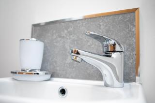 St James Court Aparthotel - 6