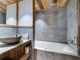 Appartement 6 pers. avec terrasse près des pistes, cheminée et parking, Val d'Isère - FR-1-567-111 - 1