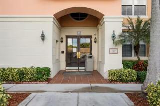 The Yacht Club at Aventura Miami 6307 - 9