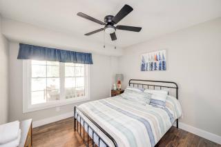 Hideaway Haven - Smith Mountain Lake Retreat, Dock, Kayaks and Fire Pit - 2