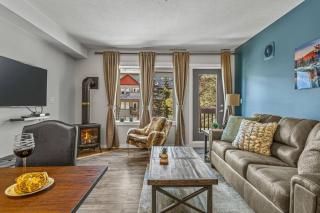 Mountain Retreat Modern 2BR with Views and Pool Near DT - 0