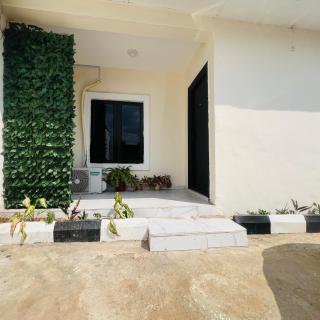 Elite 1BR Near Airport PS5 247 Power Wi-Fi - 7