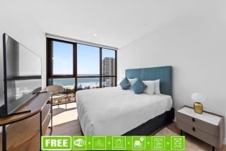 3 Bed Apartment with Sparkling Views of Gold Coast - 0