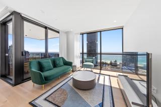 3 Bed Apartment with Sparkling Views of Gold Coast - 9