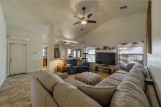 Desert Oasis with Pool & Casita - 6