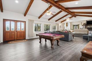 Fun Getaway with Golf HotTub Volleyball and more - 2