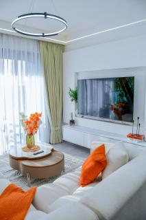 Riara with View, Heated Pool, Free Parking - 8