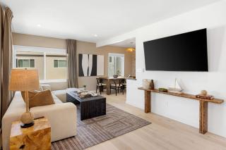 The Drift Manhattan Beach - steps to the ocean - 0